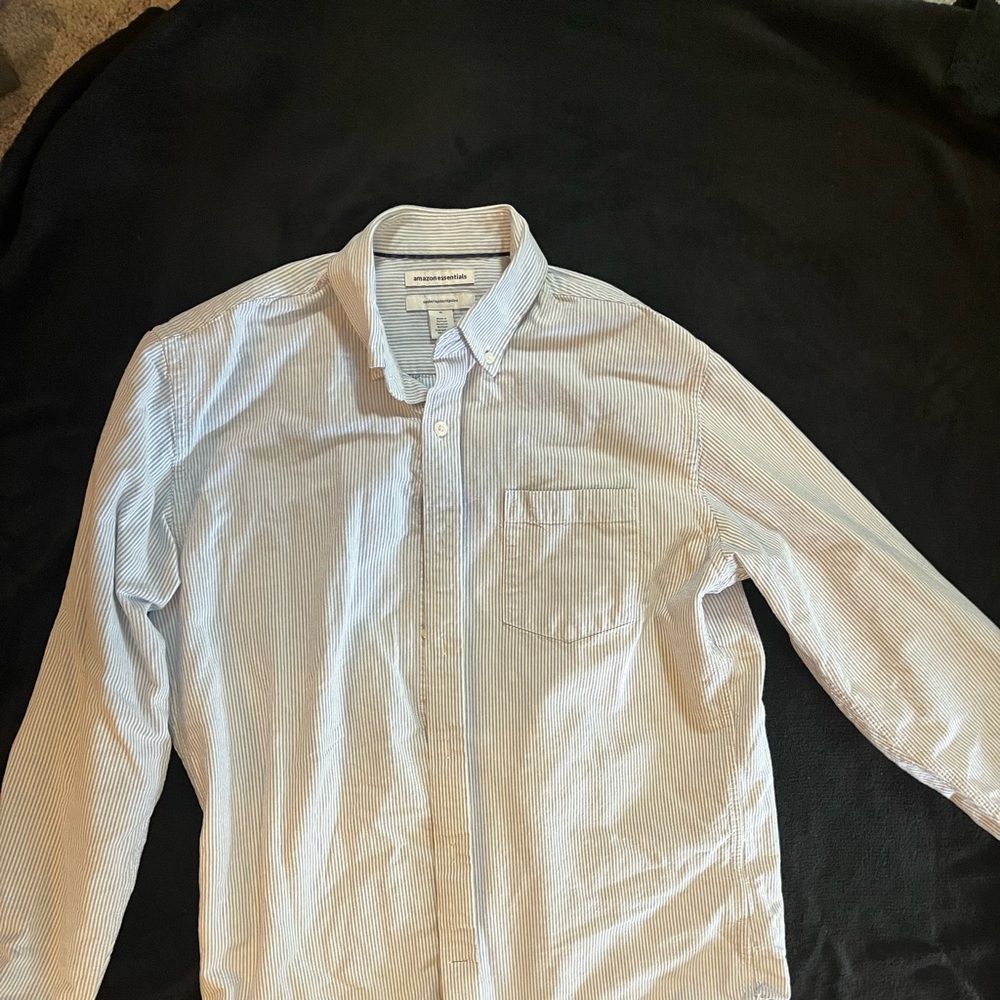 Amazon Essentials Men’s button down shirt